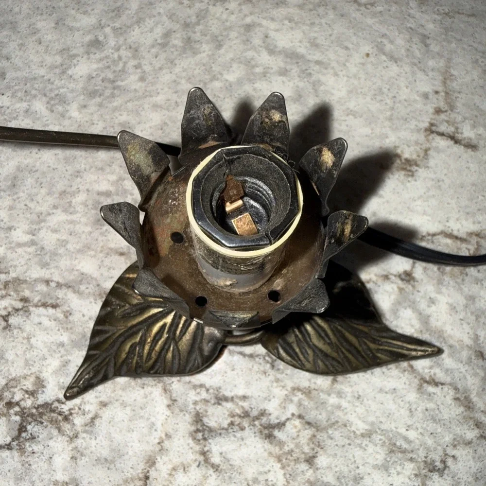 Vintage Brass Angel Cherub Blowing Horn Sculpture Accent Ambient Light Lamp Work